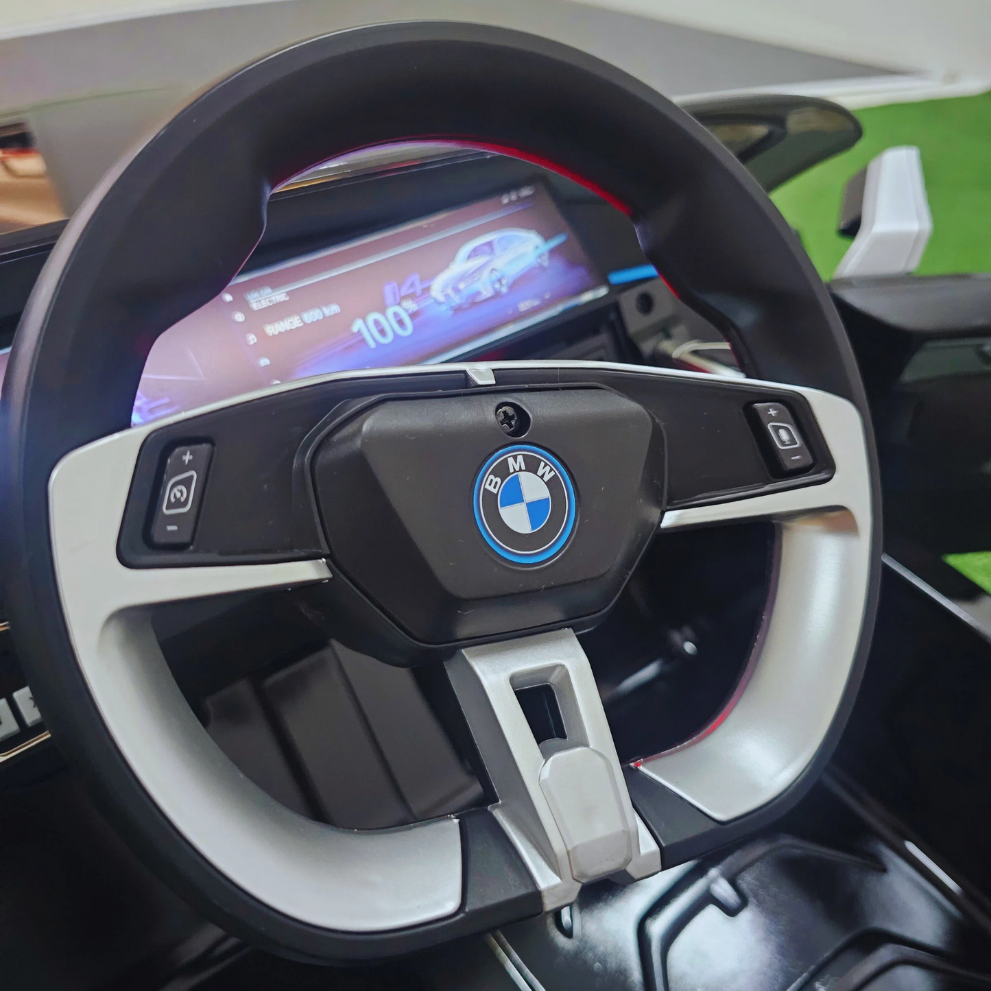 Carro Elétrico para Criança BMW I4 12v BATERIA DE LITIO Preto c/ RODAS DE BORRACHA & ASSENTO EM PELE