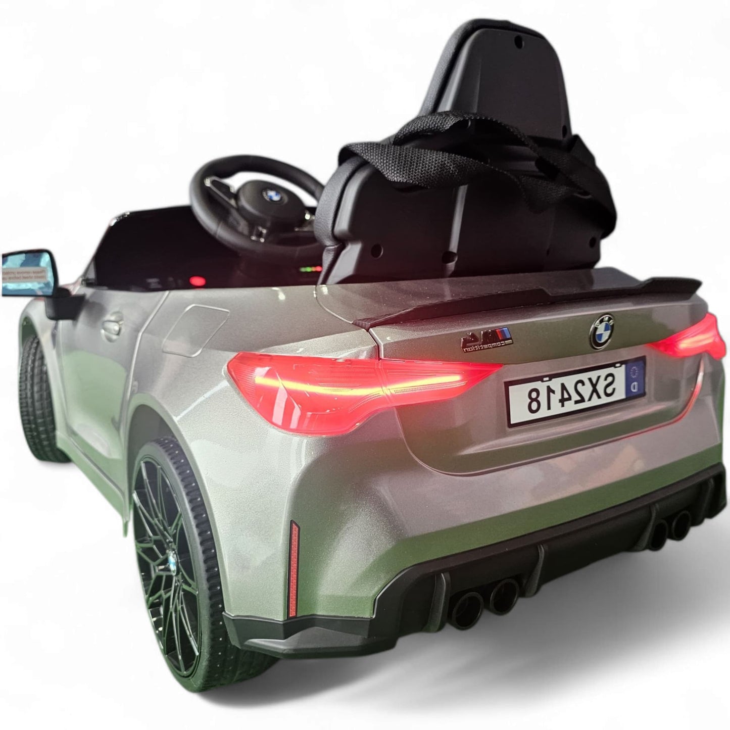 Carro Elétrico para Criança BMW M4 12v Cinza Metalizado c/ RODAS DE BORRACHA & ASSENTO EM PELE