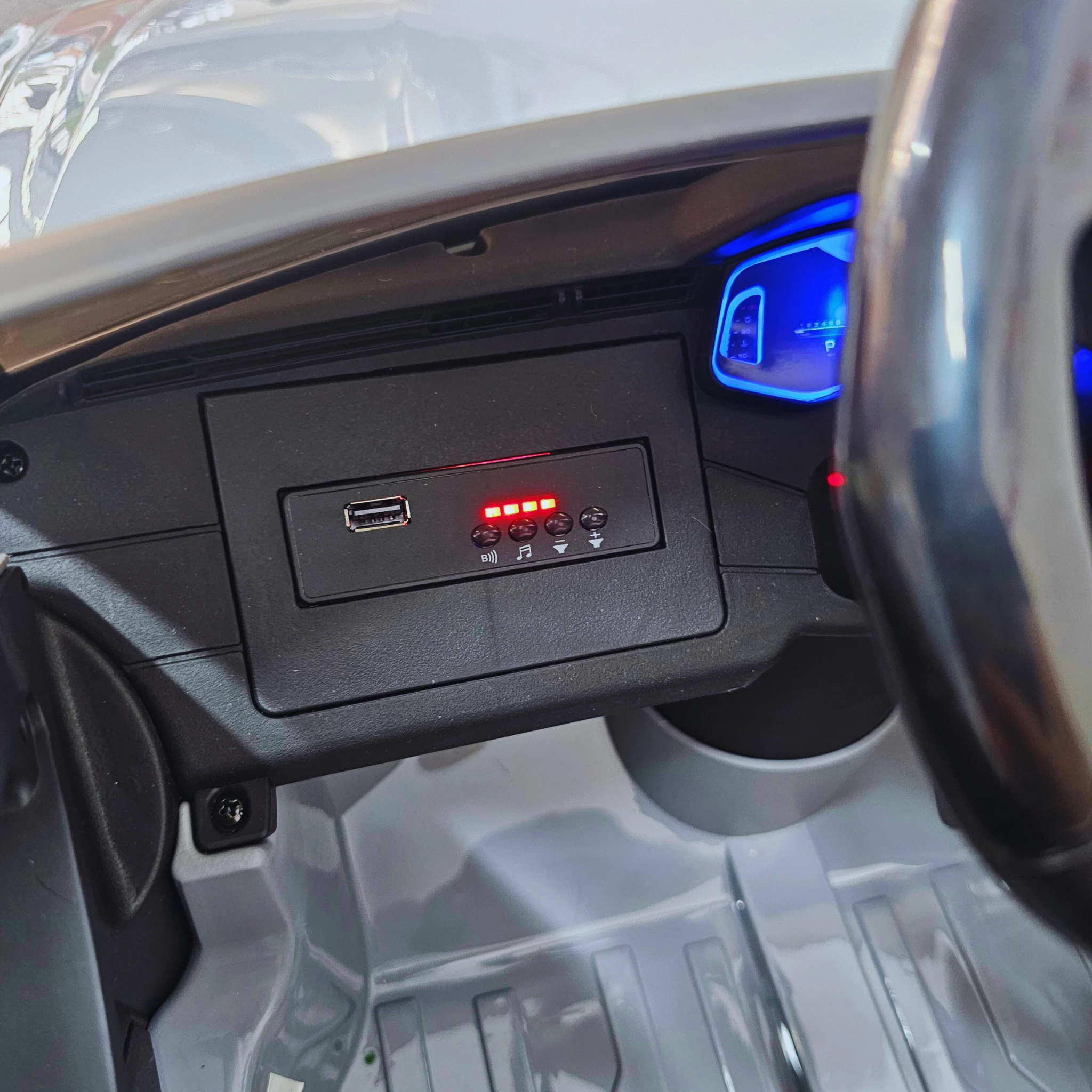 Carro Elétrico para Criança AUDI RS6 12v Cinza c/ RODAS DE BORRACHA & ASSENTO EM PELE