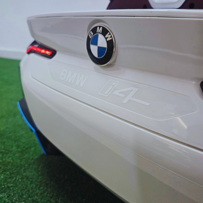Carro Elétrico para Criança BMW I4 12v BATERIA DE LITIO Branco c/ RODAS DE BORRACHA & ASSENTO EM PELE