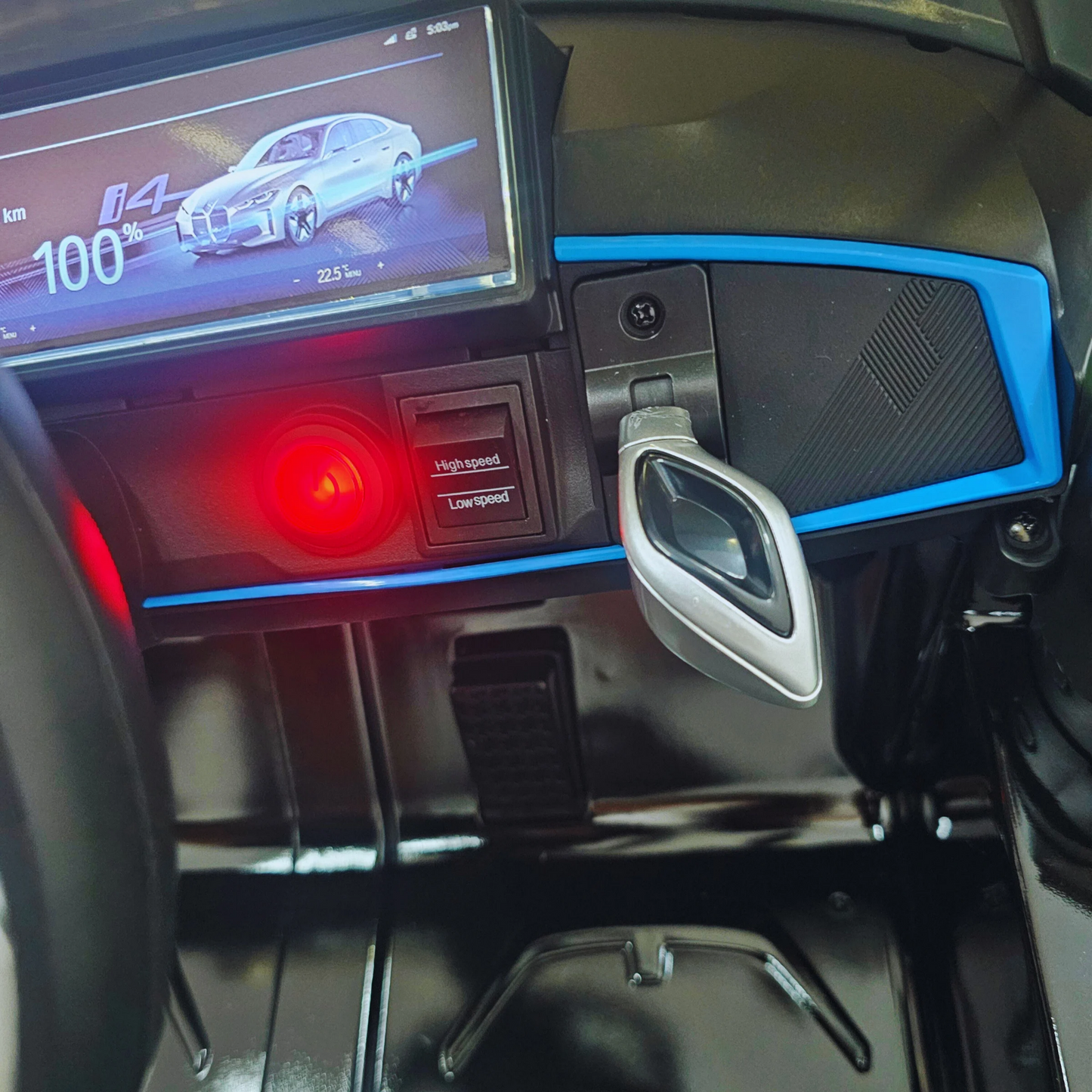 Carro Elétrico para Criança BMW I4 12v BATERIA DE LITIO Preto c/ RODAS DE BORRACHA & ASSENTO EM PELE