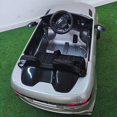 Carro Elétrico para Criança RANGE ROVER EVOQUE 12v Cinza Metalizado c/ RODAS DE BORRACHA E ASSENTO EM PELE