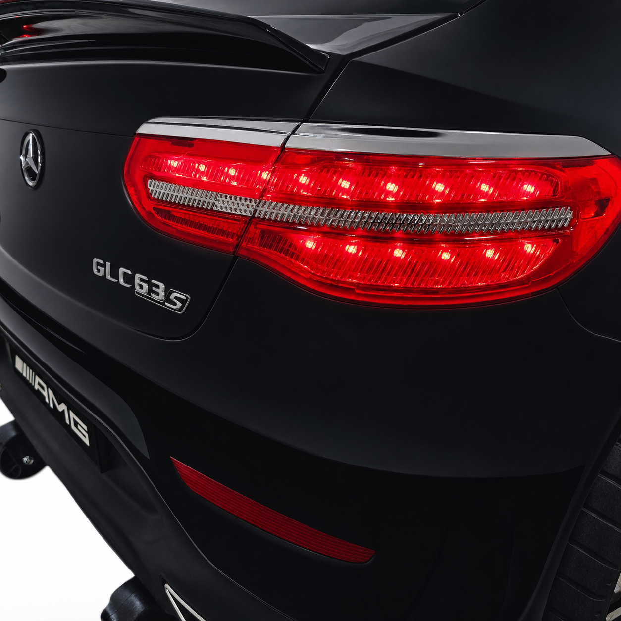 Carro Elétrico para Criança MERCEDES GLC63S 4x4 12v Preto c/ RODAS DE BORRACHA & ASSENTO EM PELE