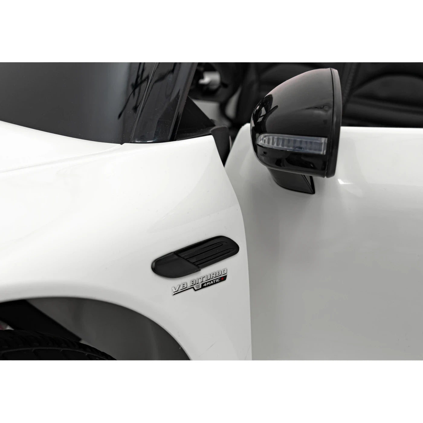Carro Elétrico para Criança MERCEDES SL63 Branco 4x4  2 LUGARES 24v c/ RODAS DE BORRACHA & ASSENTO EM PELE