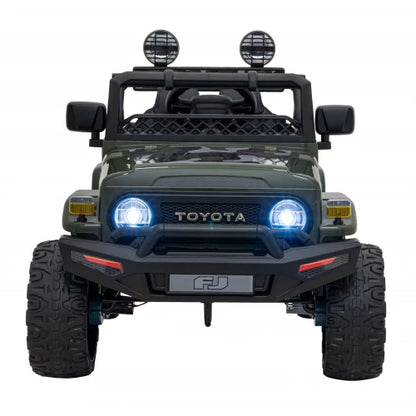 Carro Elétrico para Criança TOYOTA FJ CRUISER 12v 4X4 Verde Camuflado c/ RODAS DE BORRACHA & ASSENTO EM PELE