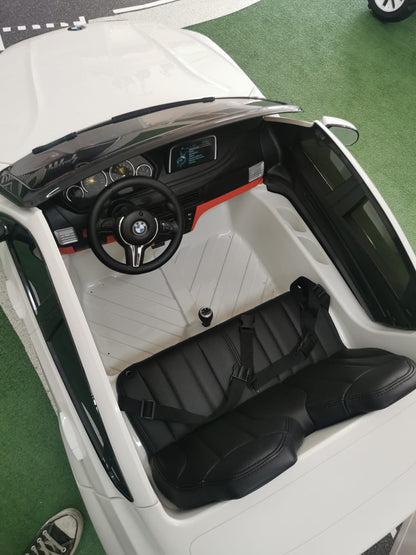 Carro elétrico para criança BMW X6M 12v Branco 2 Lugares c/ RODAS DE BORRACHA & ASSENTO EM PELE