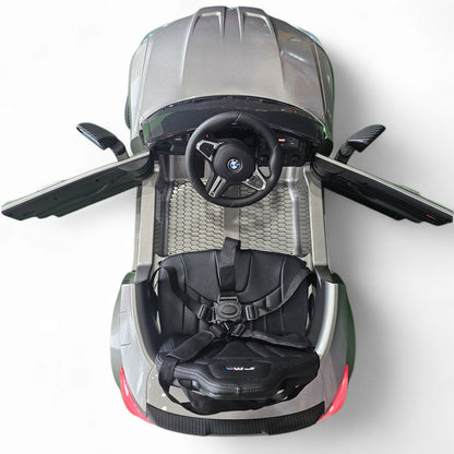 Carro Elétrico para Criança BMW M4 12v Cinza Metalizado c/ RODAS DE BORRACHA & ASSENTO EM PELE