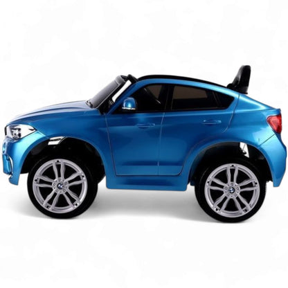 Carro Elétrico para Criança BMW X6M 12v Azul Metalizado c/ RODAS DE BORRACHA & ASSENTO EM PELE