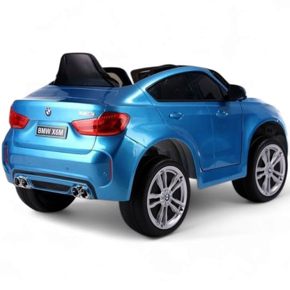 Carro Elétrico para Criança BMW X6M 12v Azul Metalizado c/ RODAS DE BORRACHA & ASSENTO EM PELE