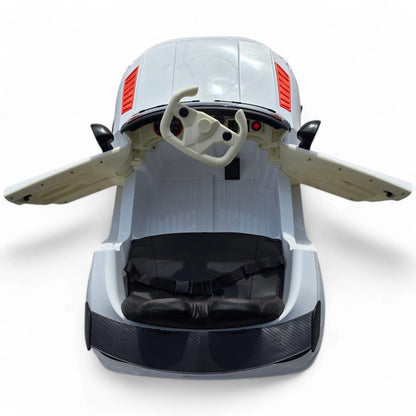 Carro Elétrico para Criança CLA63 Style Branco 12v c/ RODAS DE BORRACHA & ASSENTO EM PELE