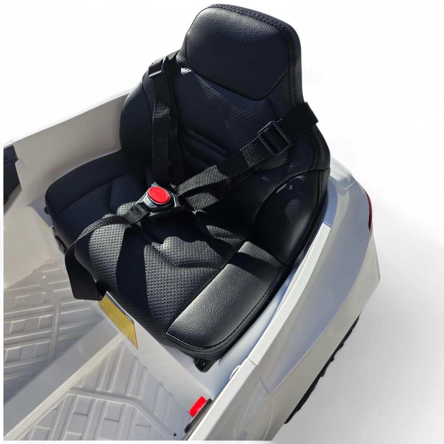 Carro Elétrico para Criança Mercedes CLE53 Branco 12v c/ RODAS DE BORRACHA & ASSENTO EM PELE