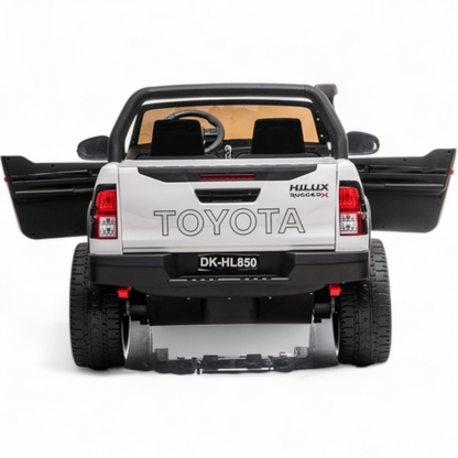 Carro Elétrico para Criança Toyota Hilux Branco 12v 4x4 c/ Rodas de Borracha & Assento em Pele