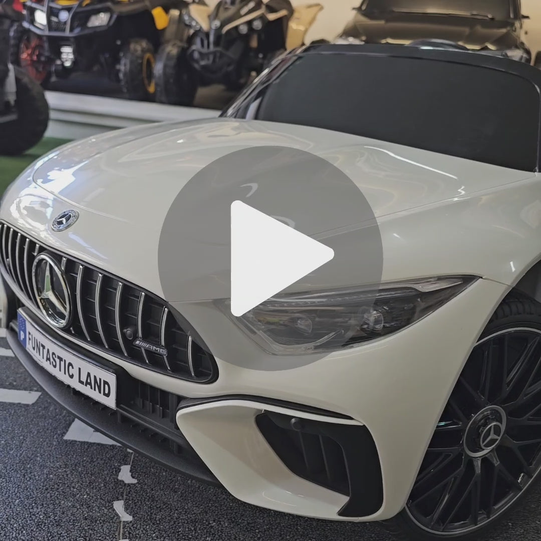 Load video: Carro Elétrico para Criança MERCEDES SL63 Preto 4x4 2 LUGARES 24v c/ RODAS DE BORRACHA &amp; ASSENTO EM PELE