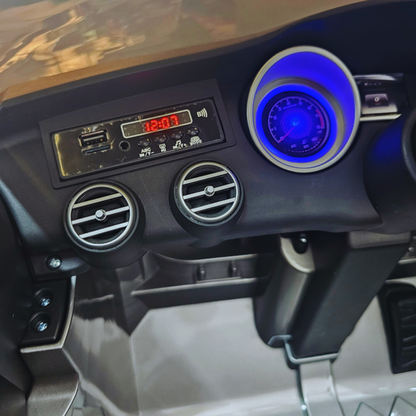 Carro Elétrico para Criança MERCEDES GLC63S 4x4 12v Cinza Metalizado c/ RODAS DE BORRACHA & ASSENTO EM PELE