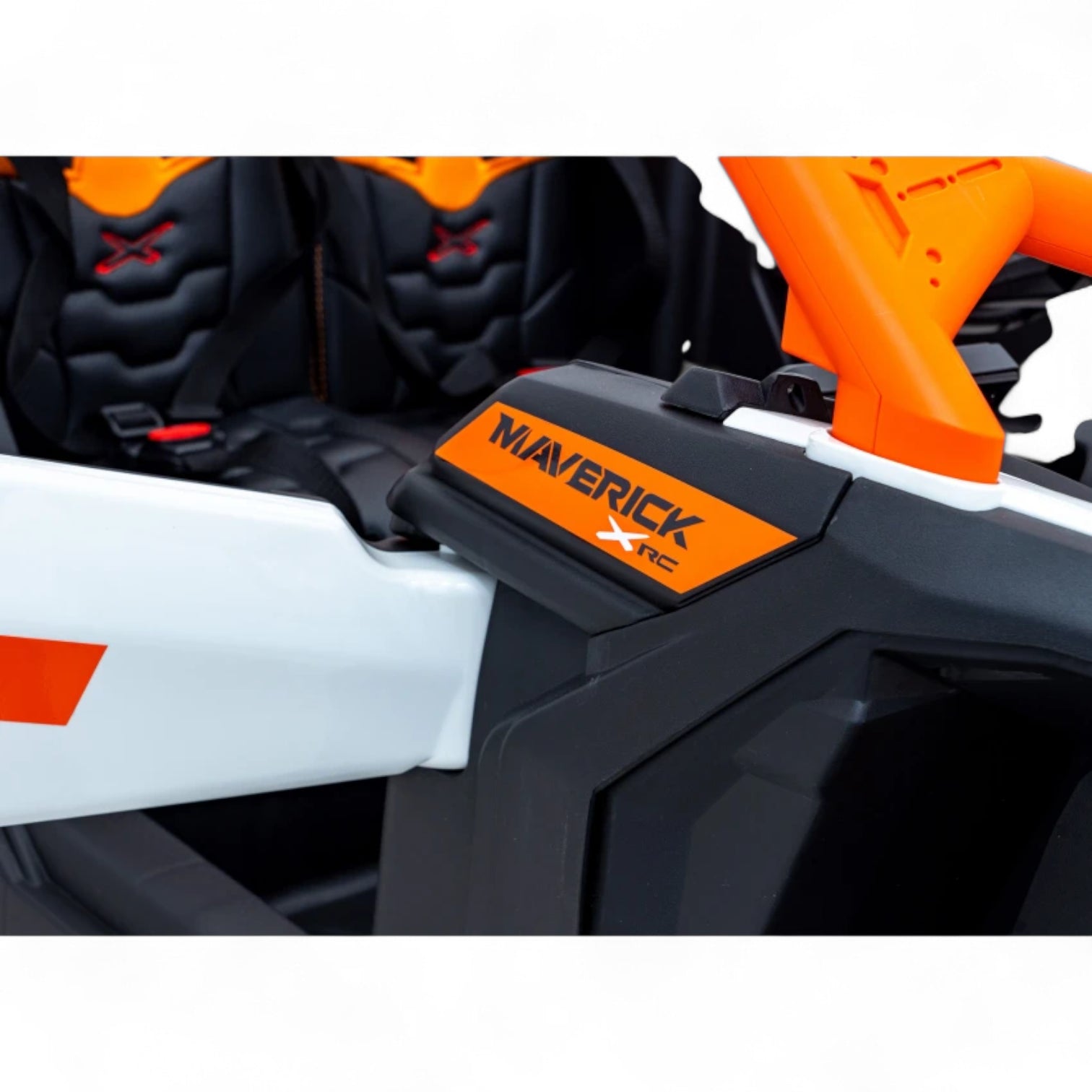 Carro Elétrico para Criança CAN-AM MAVERICK TURBO RR 4x4 24v Laranja c/ RODAS DE BORRACHA & ASSENTO EM PELE