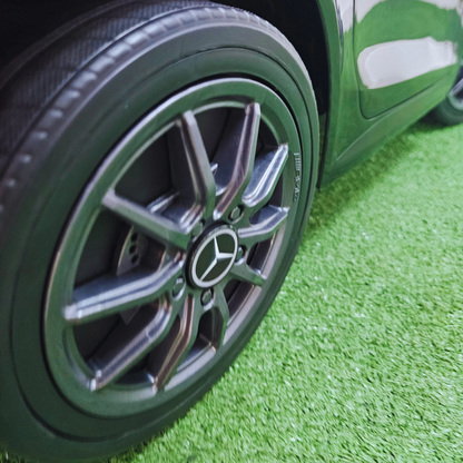 Carro Elétrico para Criança MERCEDES GTR MINI 12v BATERIA DE LITIO Preto c/ RODAS DE BORRACHA & ASSENTO EM PELE