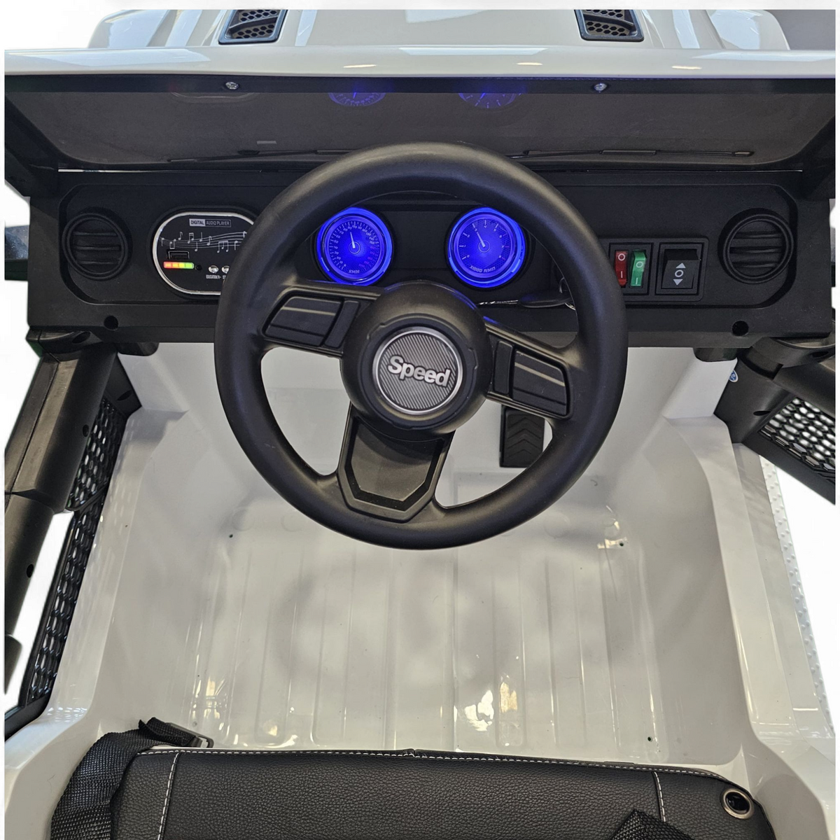 Speed Wrangler 4x4 12V Branco – carro elétrico para criança (vista 6)